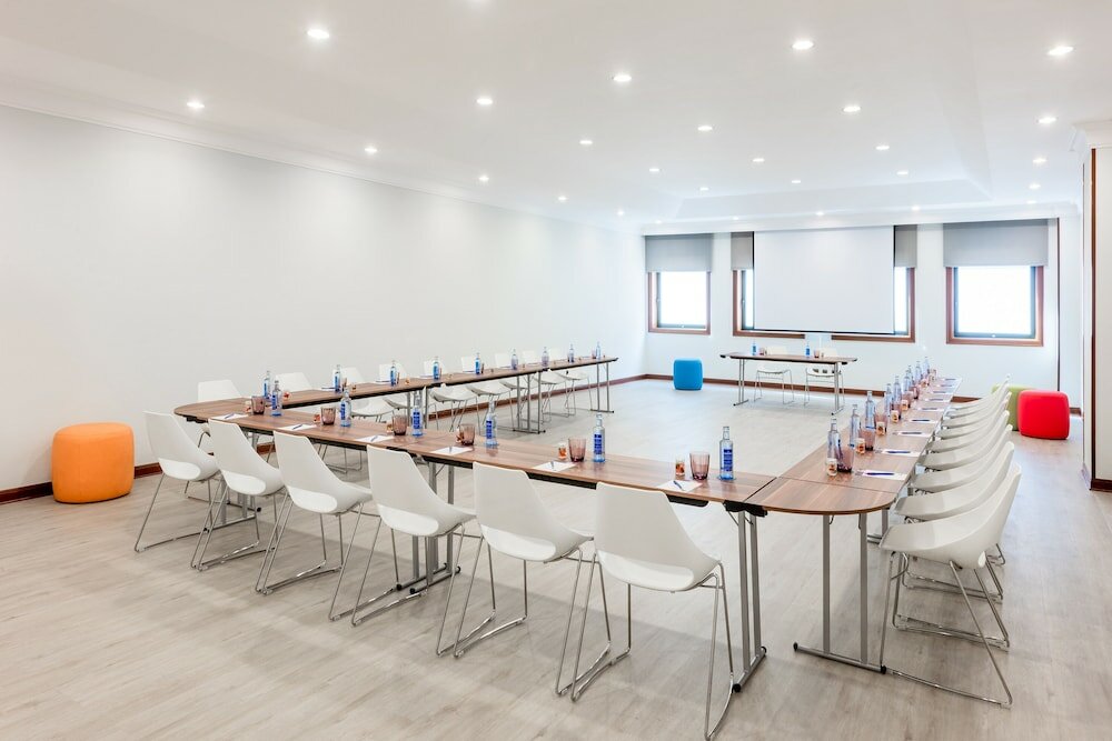 Фото Hotel Santiago Plaza Affiliated by Meliá