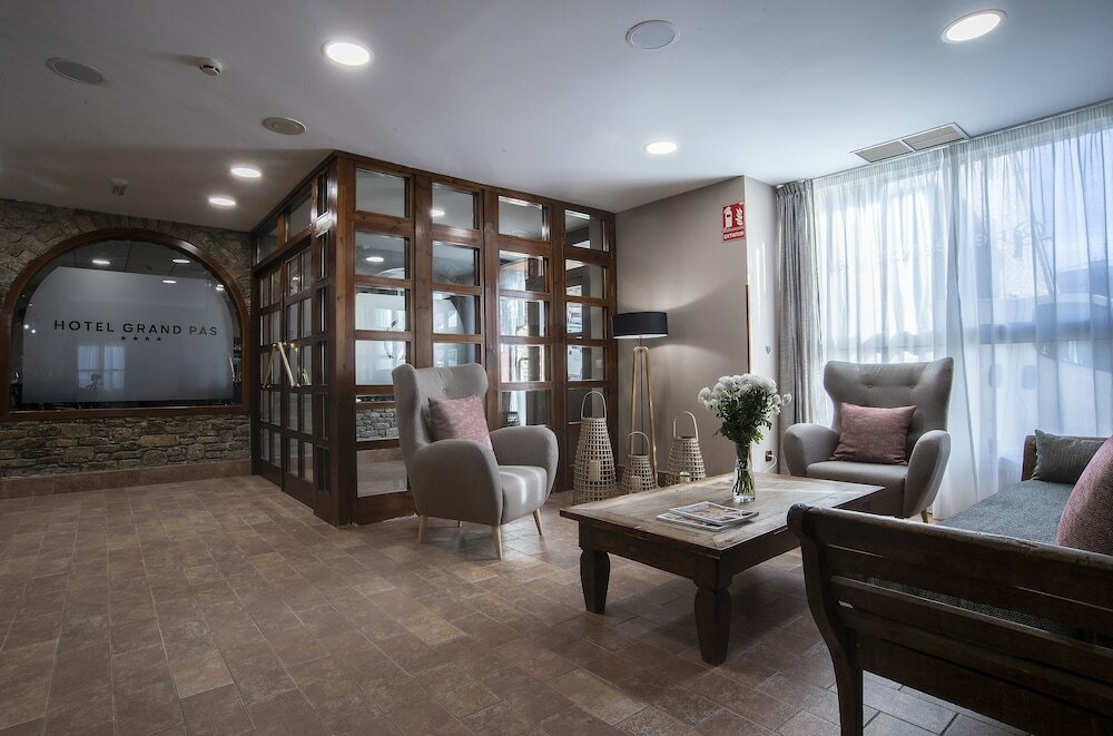 Фото Hotel Grand Pas