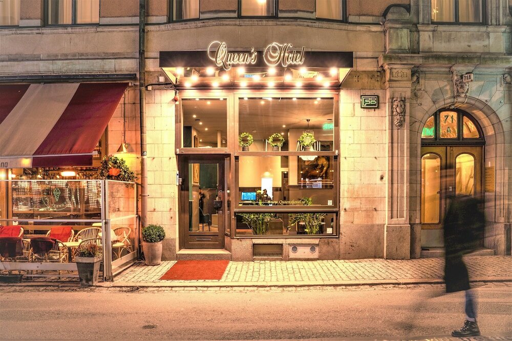 Фото Queen's Hotel by First Hotels