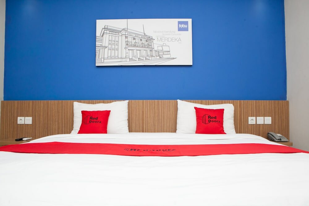 Фото Fabu Hotel Bandung