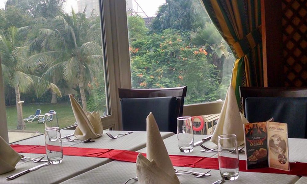 Фото Avari Towers Karachi