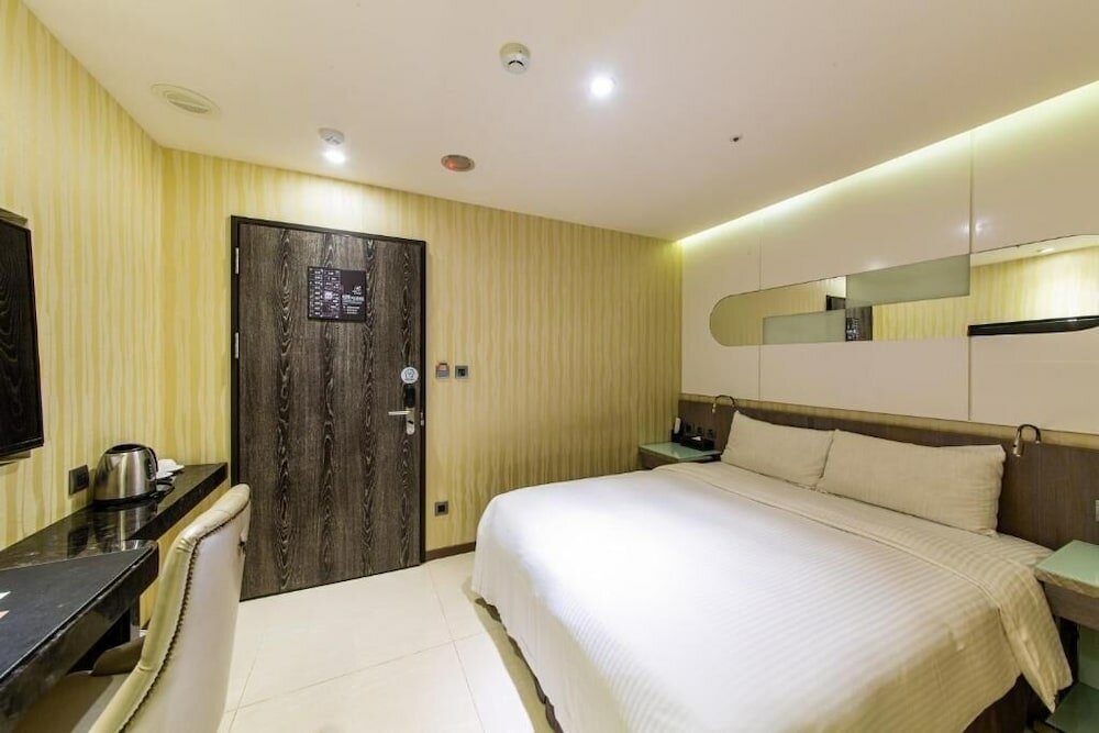 Фото Beauty Hotels Taipei - Hotel Bnight