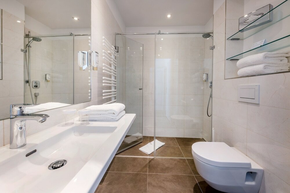 Фото Nestroy Wien Hotel