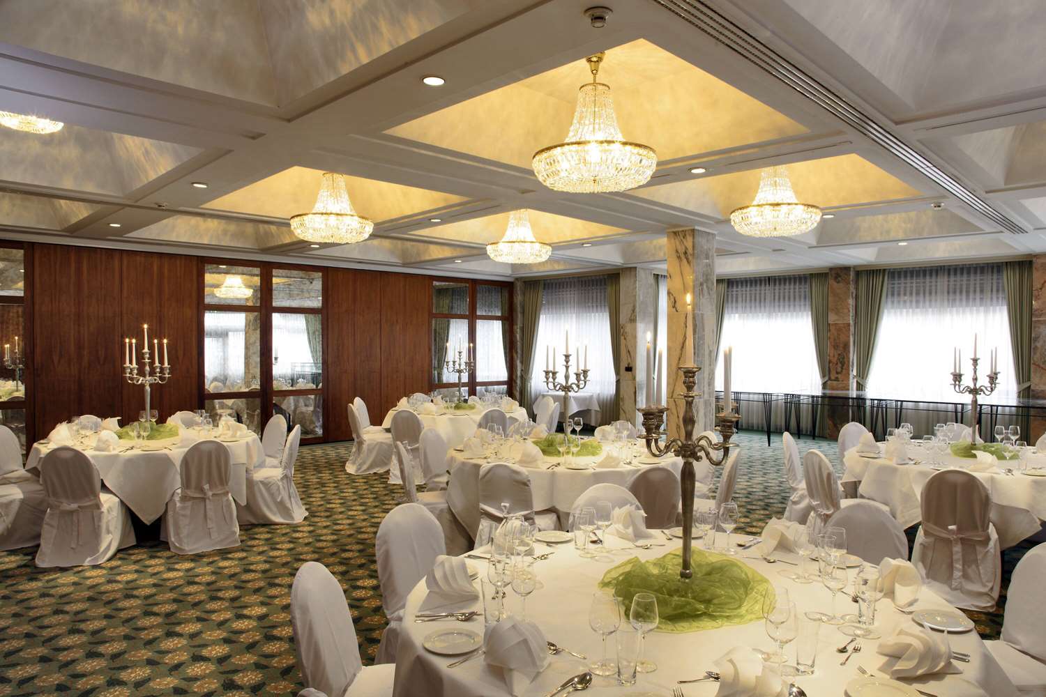 Фото H4 Hotel Frankfurt Messe