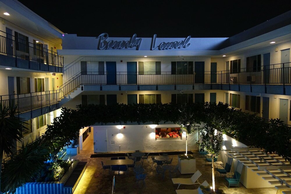 Фото Beverly Laurel Hotel
