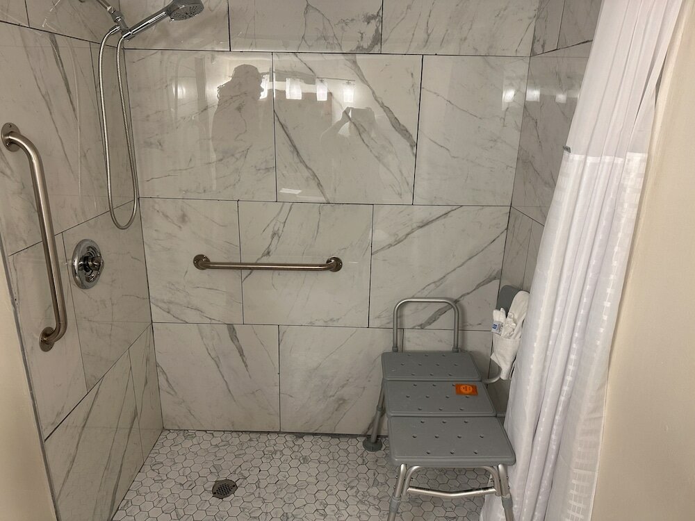 Фото Ramada by Wyndham Anchorage Downtown