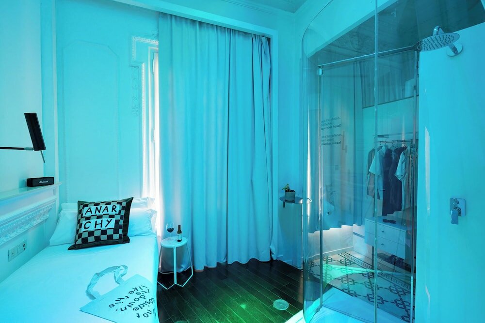 Фото Chic & Basic Born Boutique Hotel