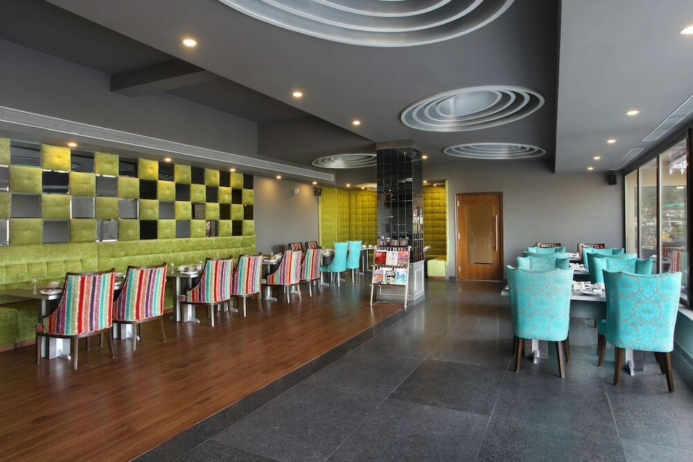 Фото Rs Sarovar Portico Palampur