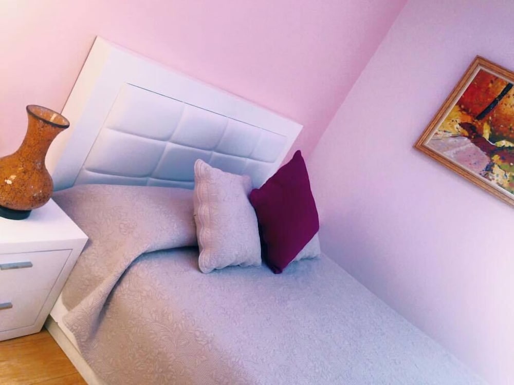 Фото Hotel & Restaurant White City