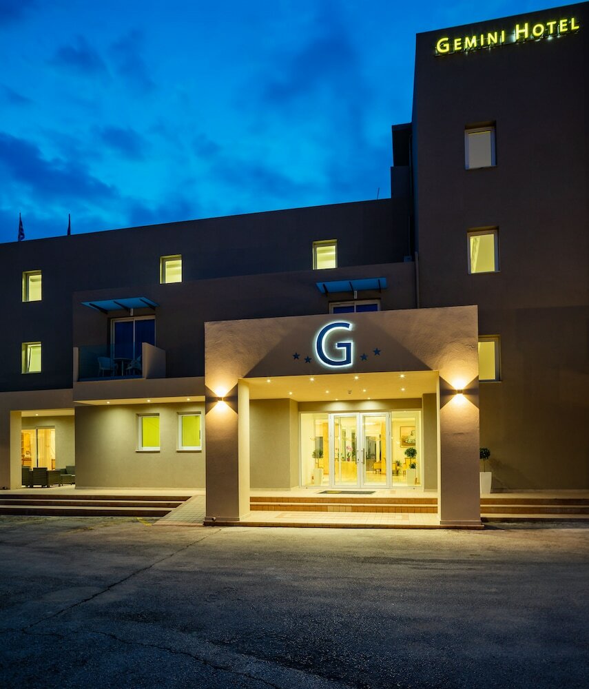 Фото CNic Gemini Hotel