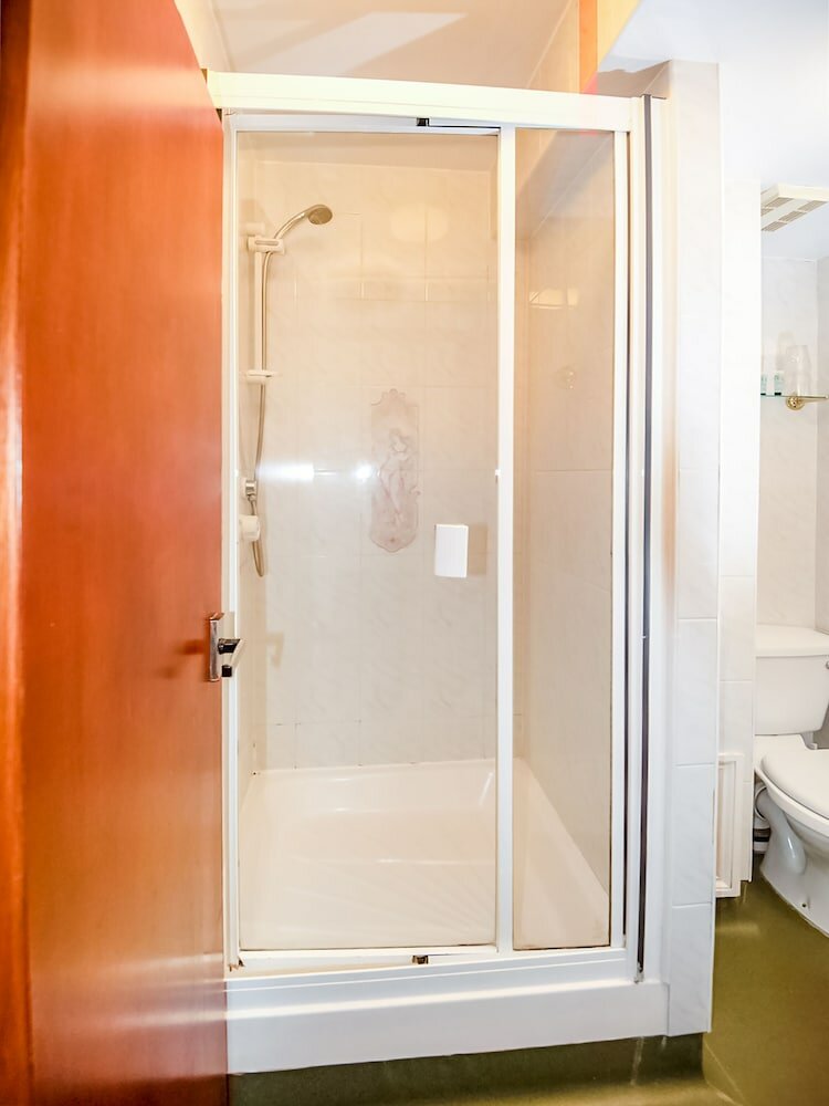 Фото St Georges Hotel Pimlico