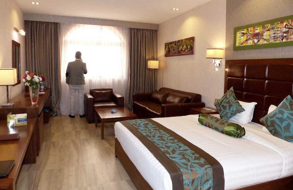 Фото Days Hotel and Suites by Wyndham Dakar