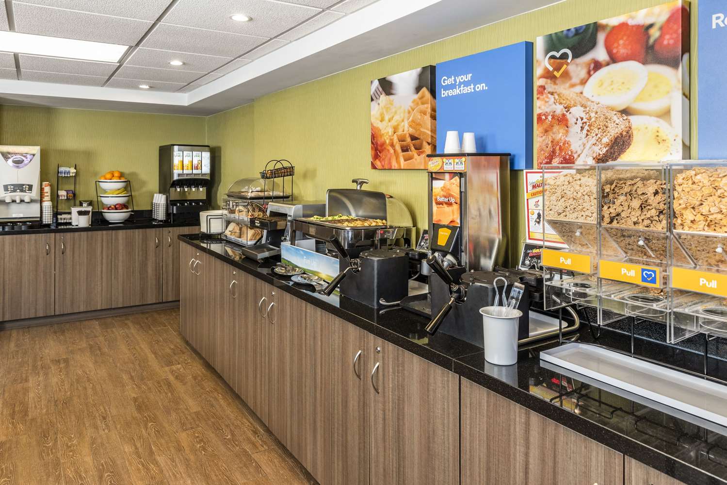 Фото Comfort Inn East