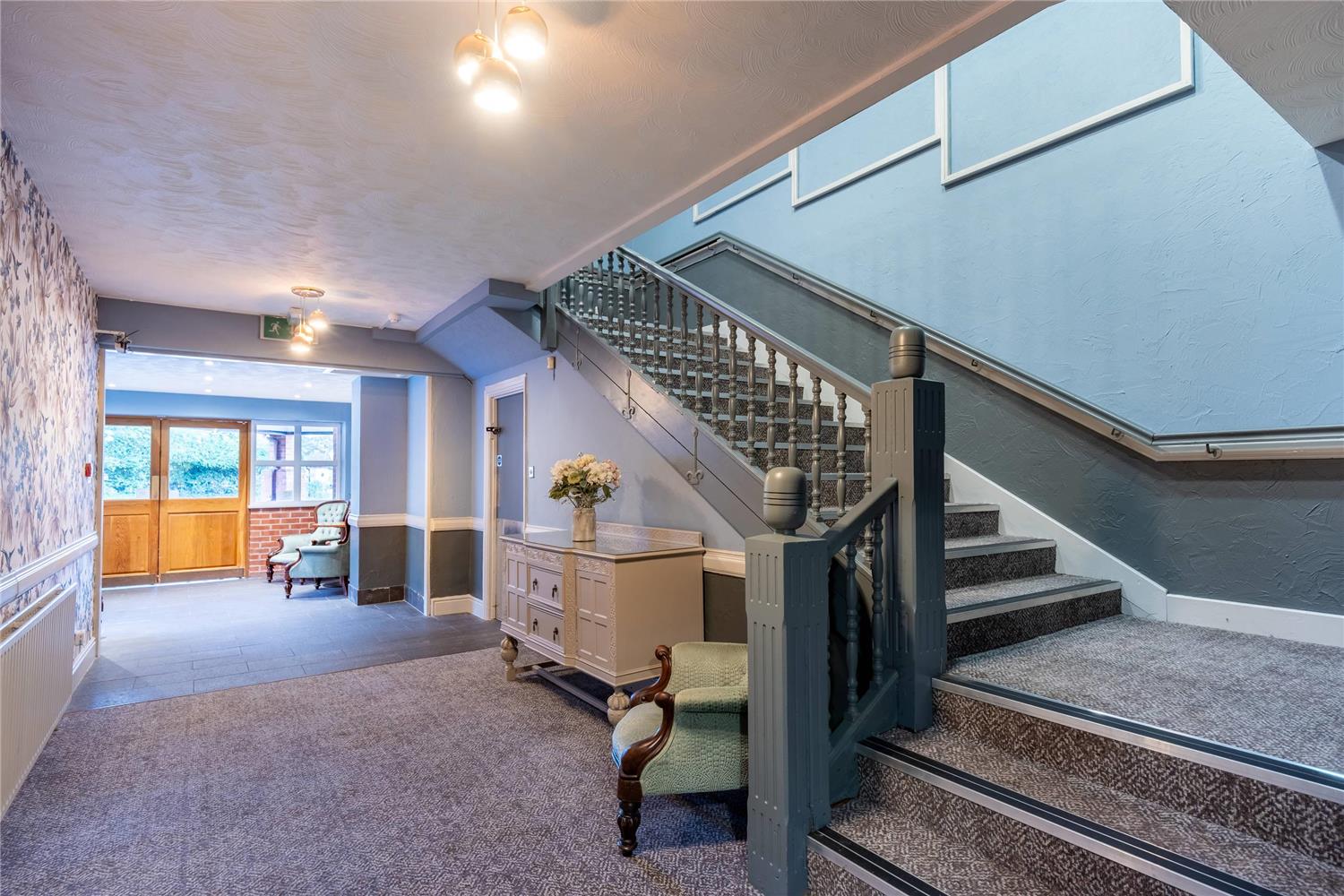 Фото The Charlecote Pheasant Hotel