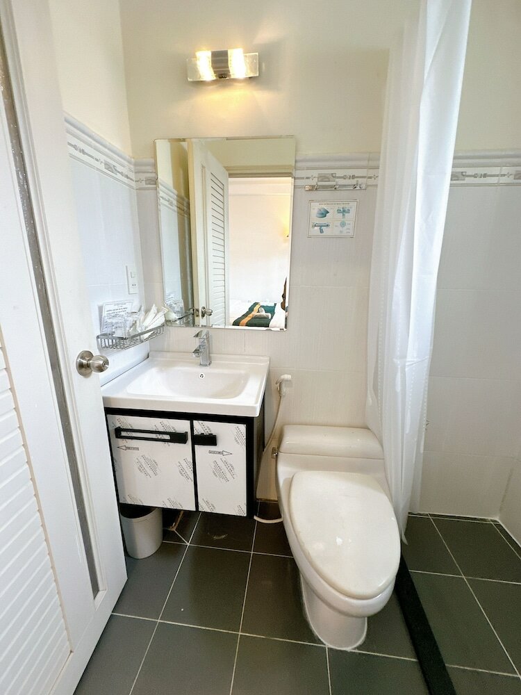 Фото Le Petit Paris Hotel Dalat