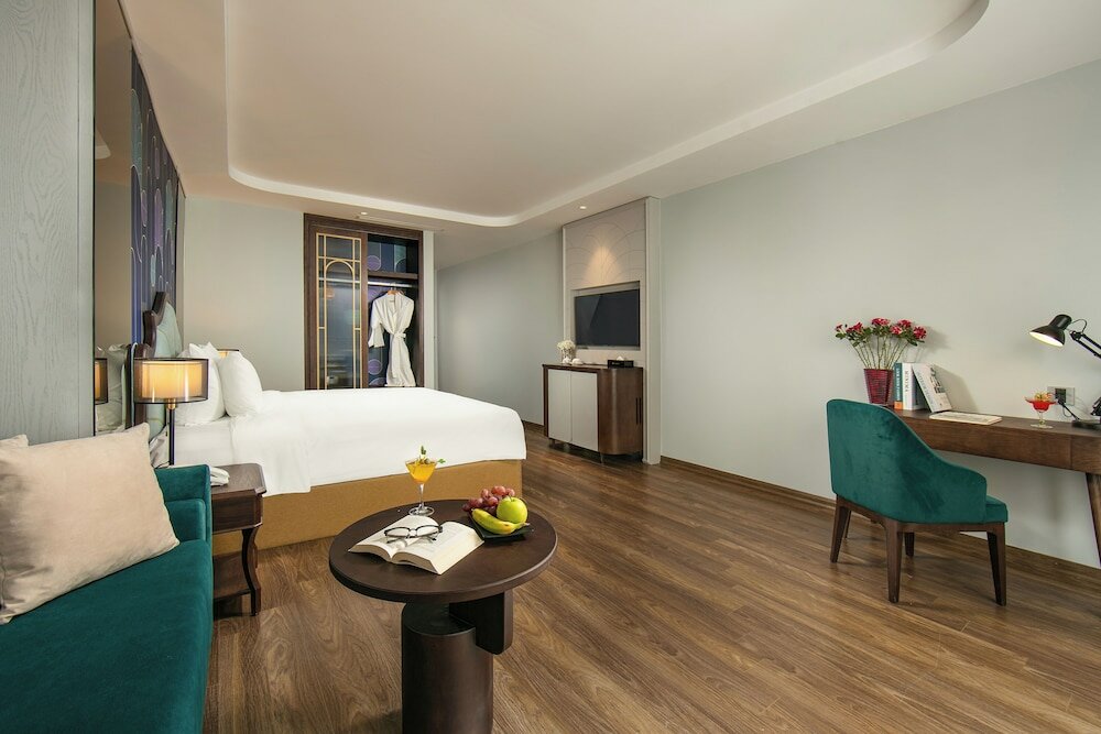 Фото May De Ville Old Quarter II Hotel