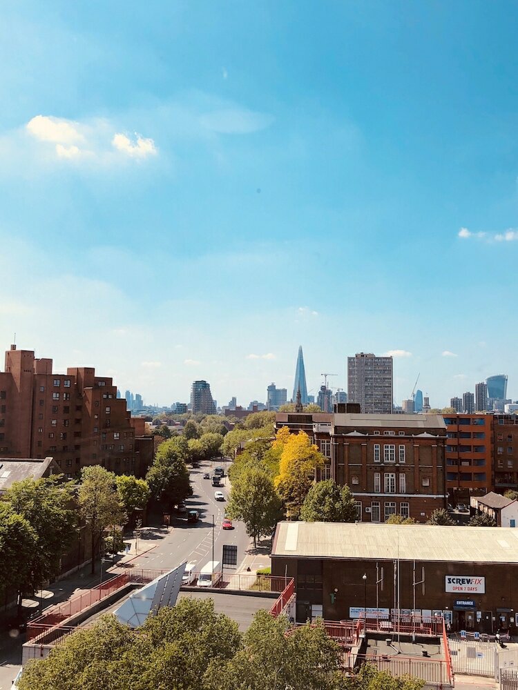 Фото Holiday Inn Express London - Limehouse, an Ihg Hotel