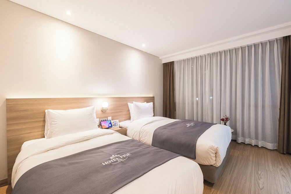 Фото Hotel Fine Jeju