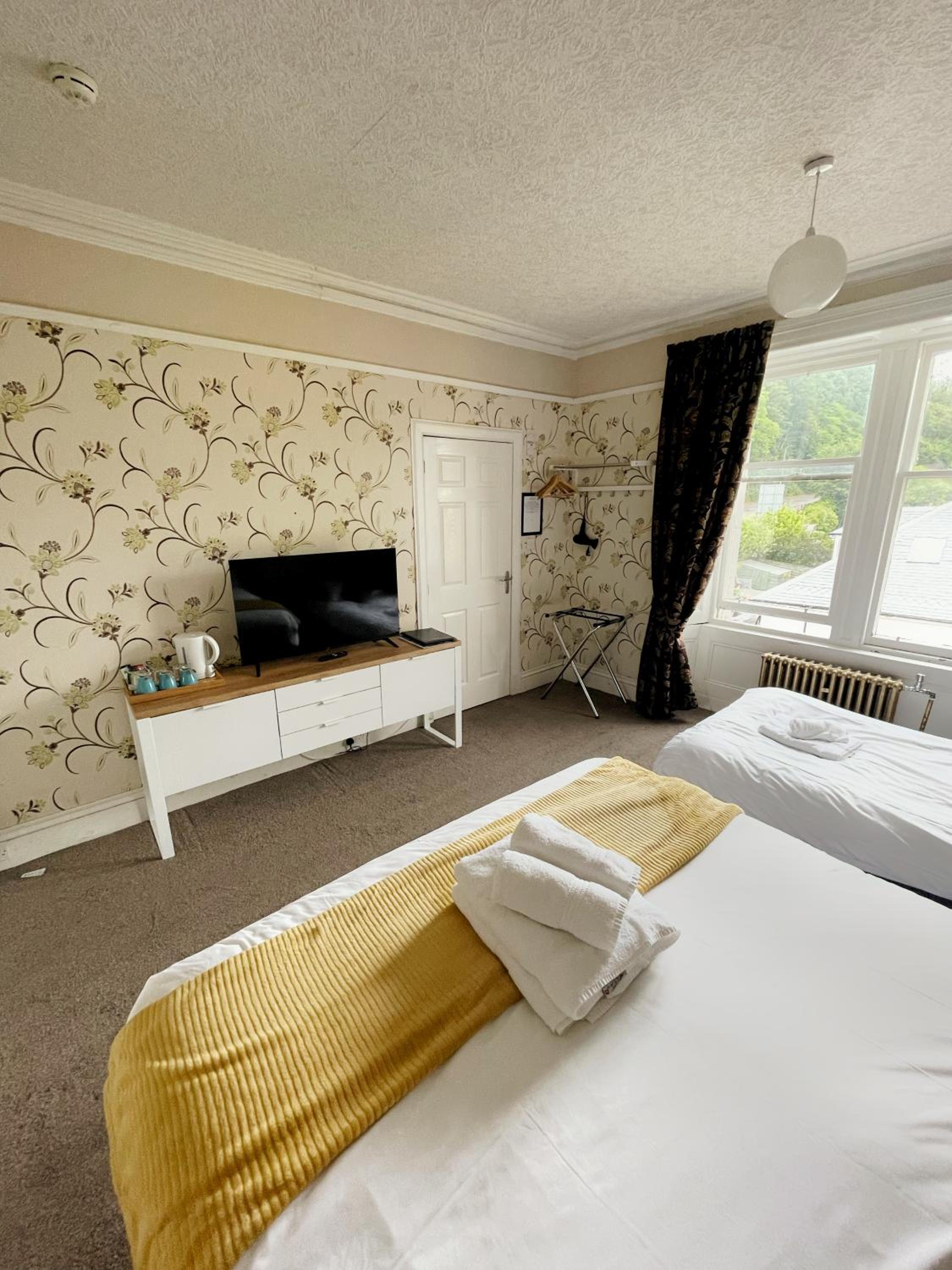 Фото Kings Knoll Hotel