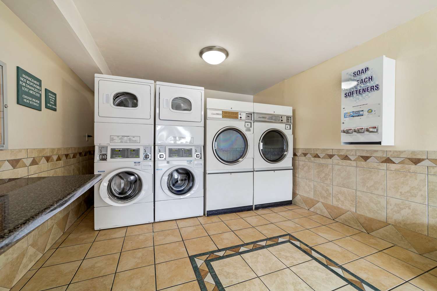 Фото Best Western Plus Northwoods Inn