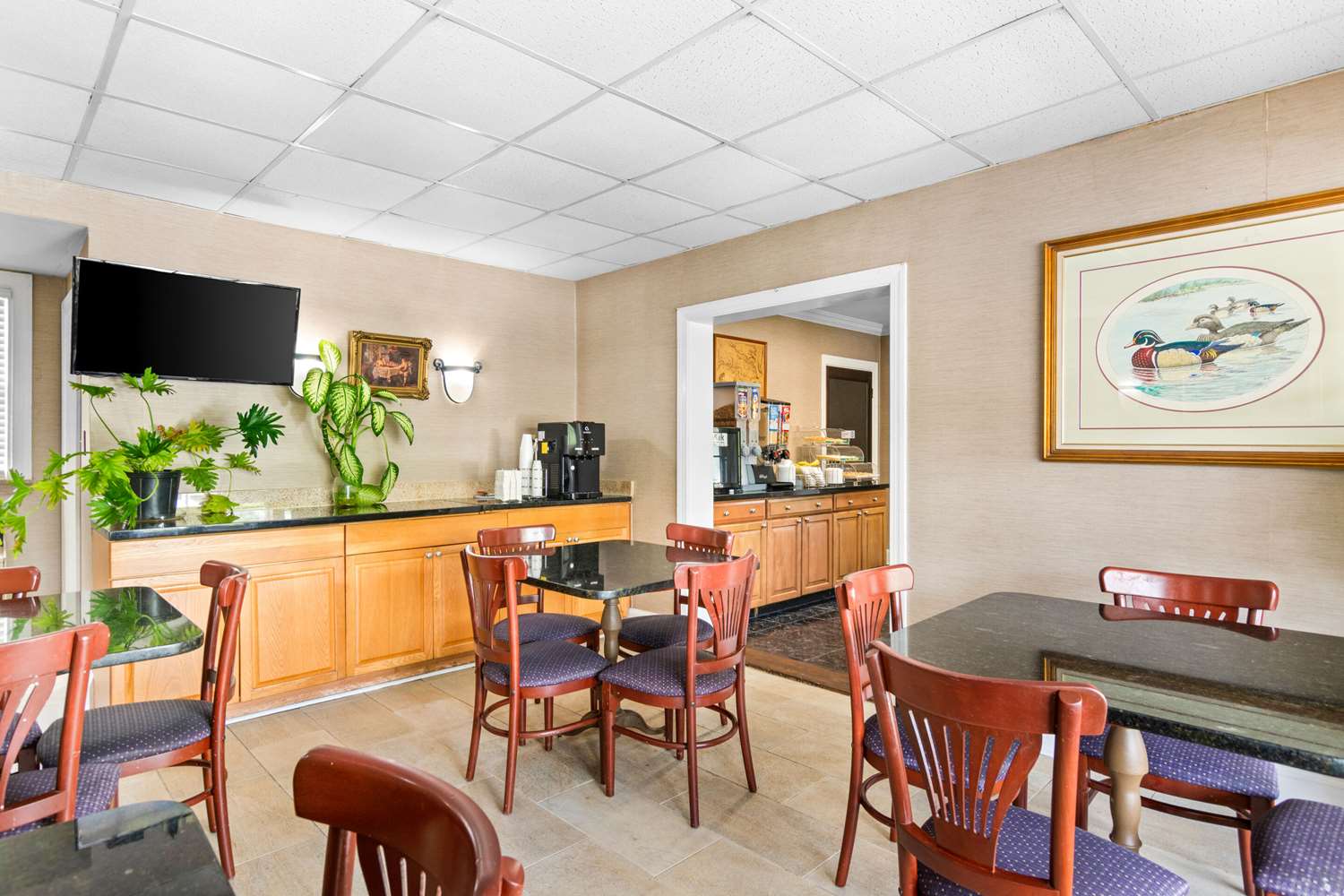 Фото Rodeway Inn Historic