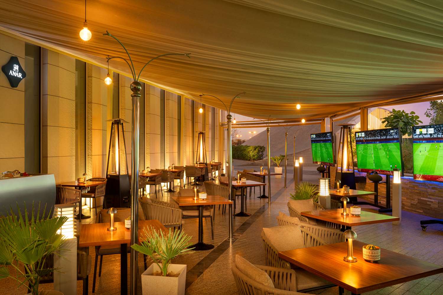 Фото Hilton Riyadh Hotel & Residences