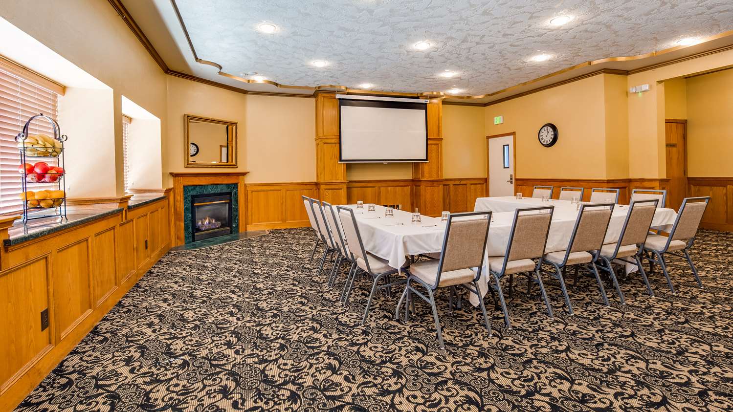 Фото Best Western Plus Bayshore Inn