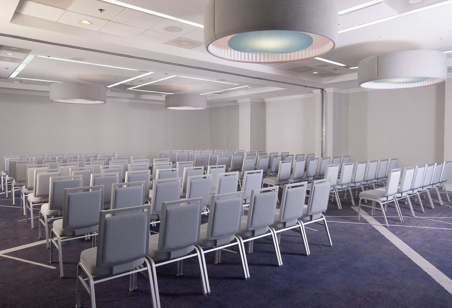 Фото Embassy Suites Raleigh-Crabtree