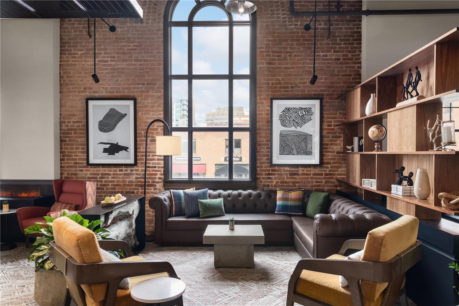 Фото Hilton Garden Inn Burlington Downtown