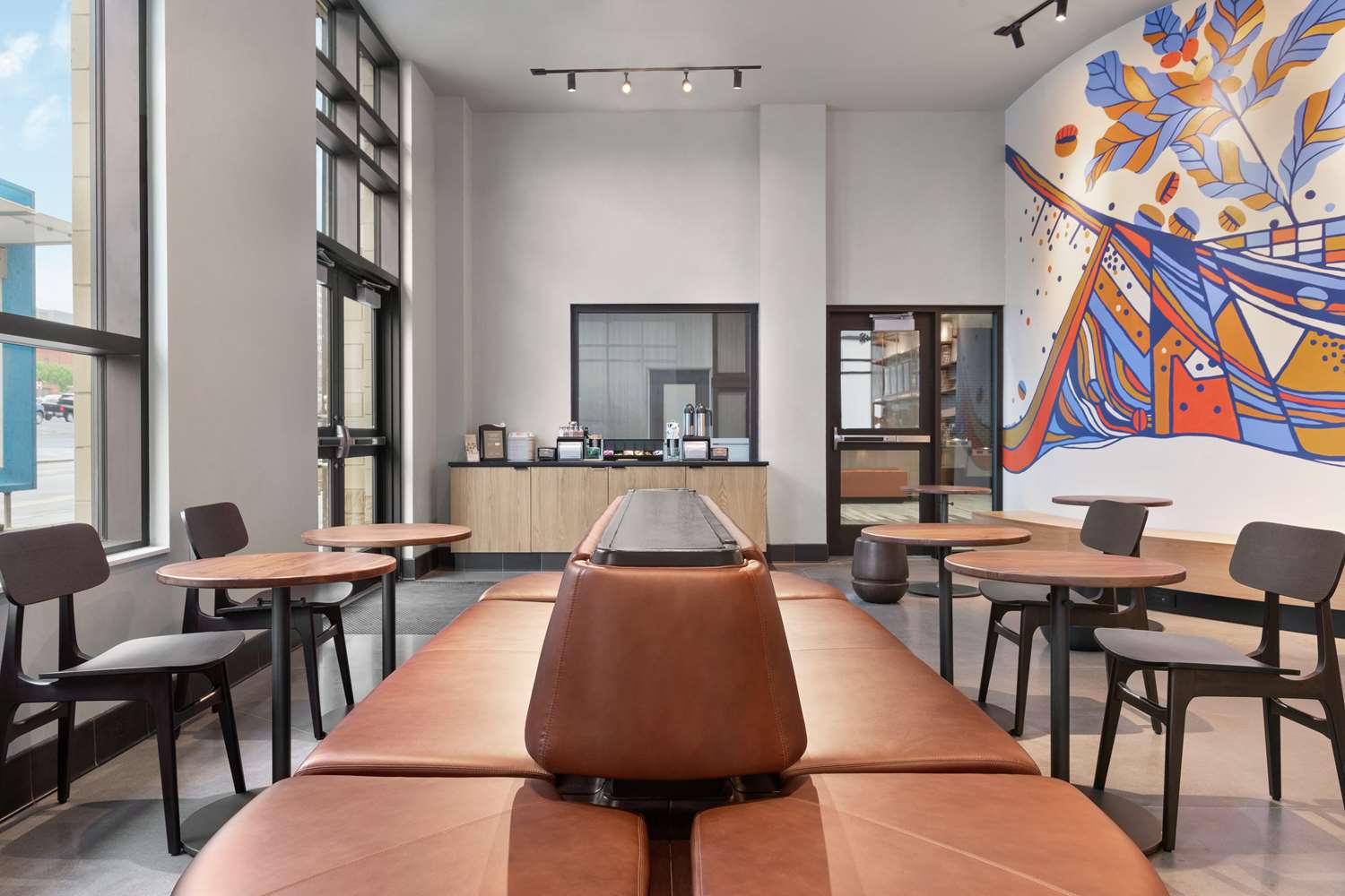 Фото Hampton Inn & Suites Kansas City Downtown Crossroads