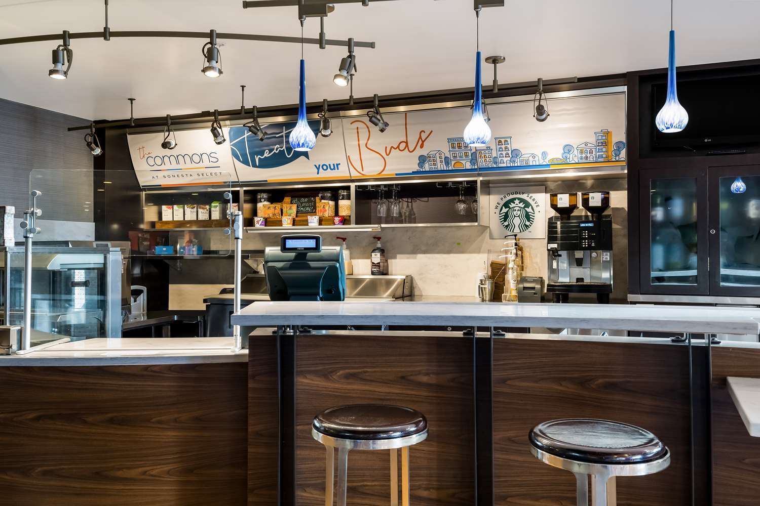 Фото Sonesta Select Detroit Novi