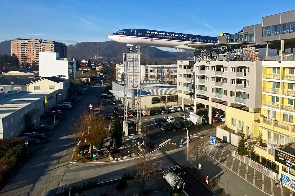 Фото Novapark Flugzeughotel Graz