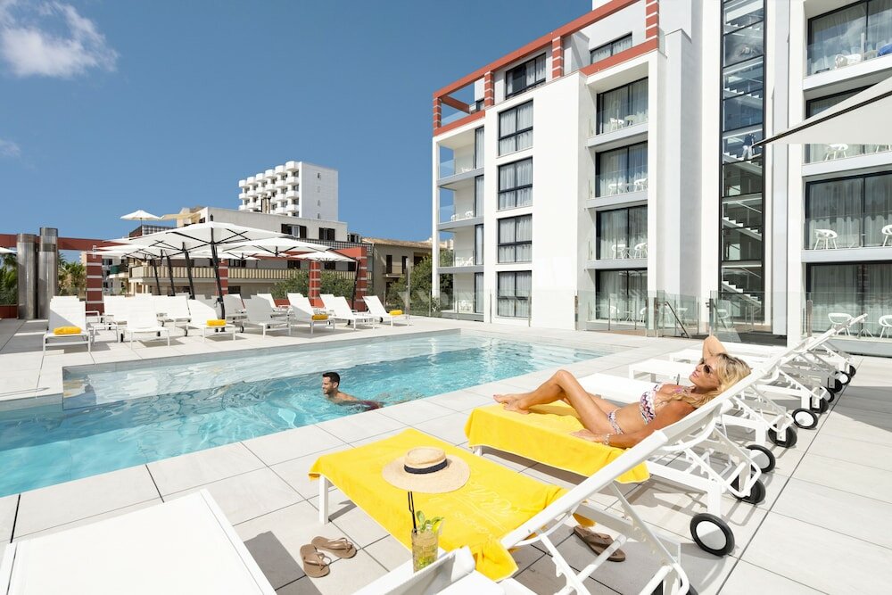 Фото Hotel Kyrat Amarac Suites