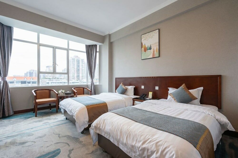 Фото Five Rams City Hotel