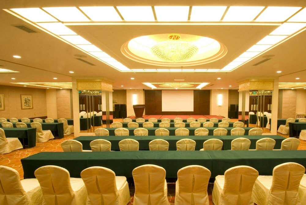 Фото Ramada Plaza Shenyang City Center