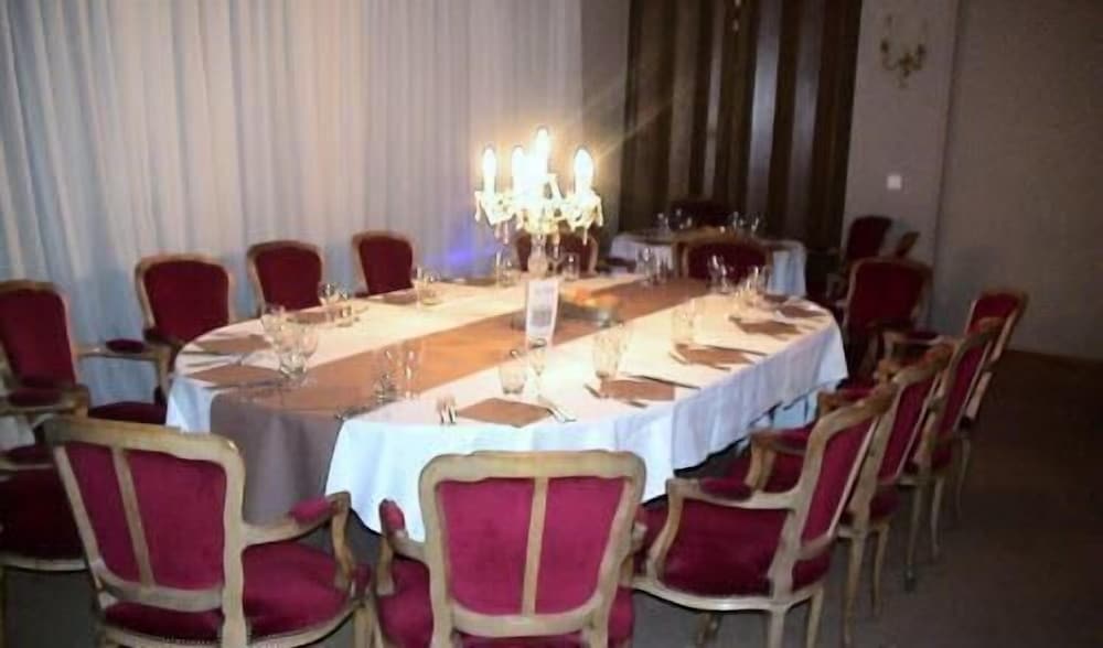 Фото Hotel des Vosges