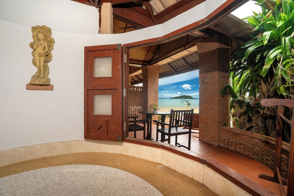 Фото Friendship Beach Resort & Atmanjai Wellness Centre