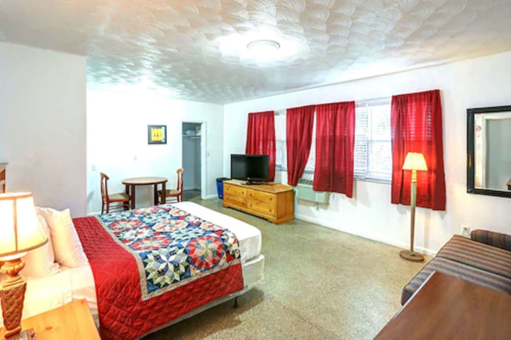 Фото Richard's Pet Friendly Motel