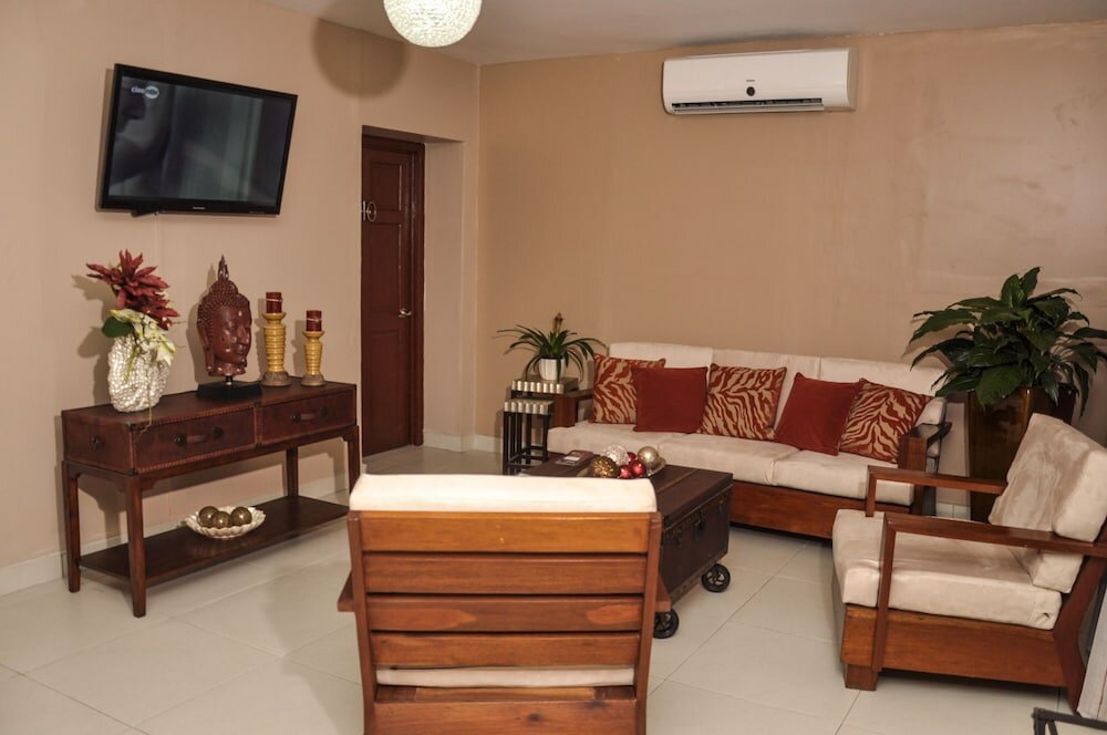 Фото Allamanda Hotel