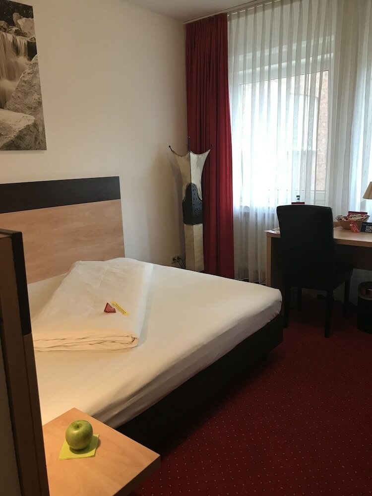 Фото Hotel Cascade