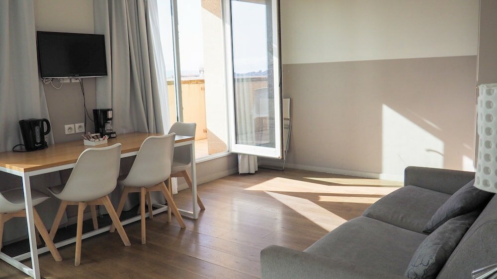 Фото Zenitude Hotel Residences Marseille Saint Charles