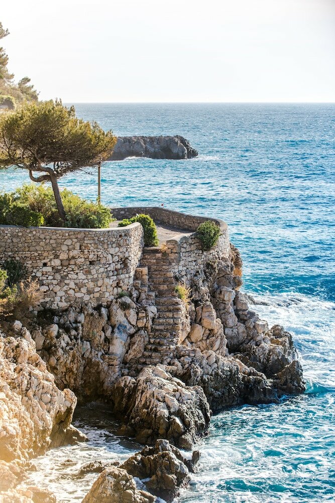 Фото Le Saint Paul Hotel