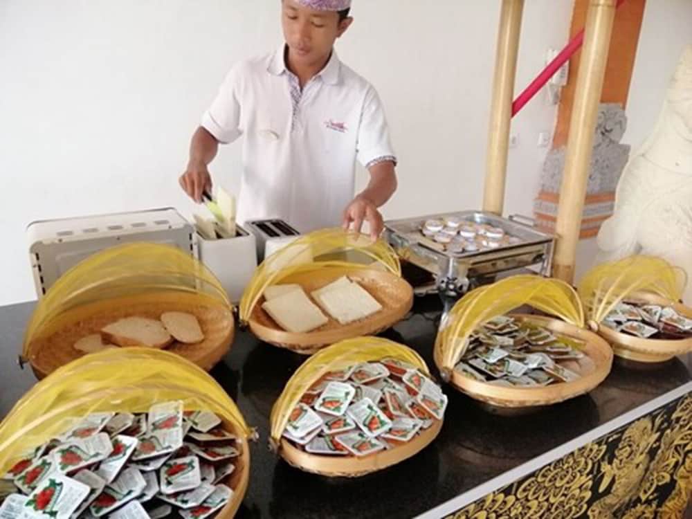 Фото Swastika Bungalows