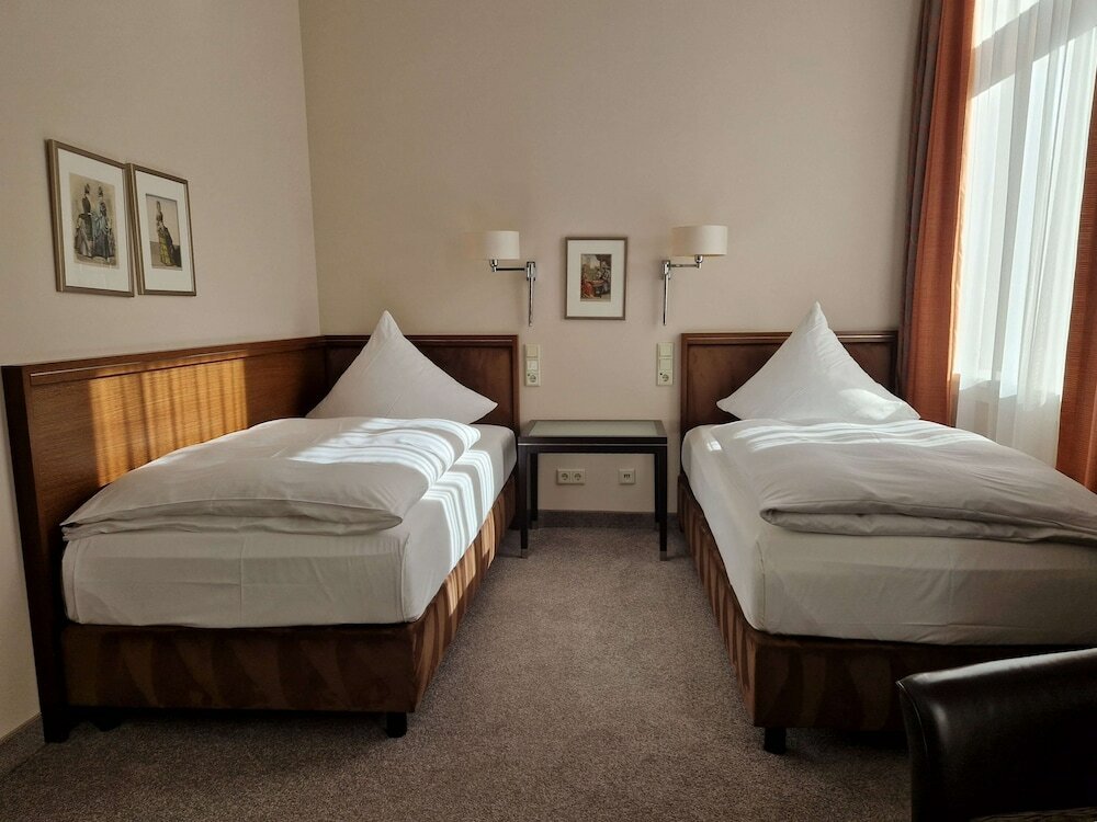 Фото Kastens Hotel Luisenhof