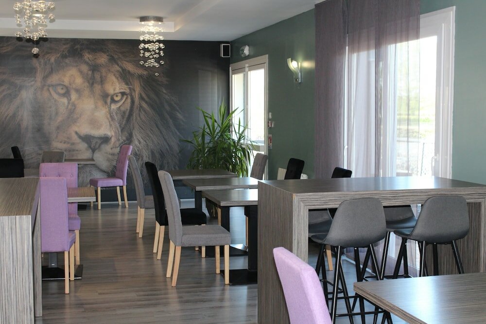 Фото The Originals City, Hôtel La Terrasse, Tours Nord