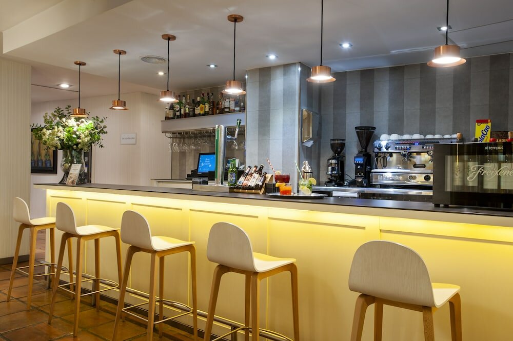 Фото Catalonia Conde de Floridablanca