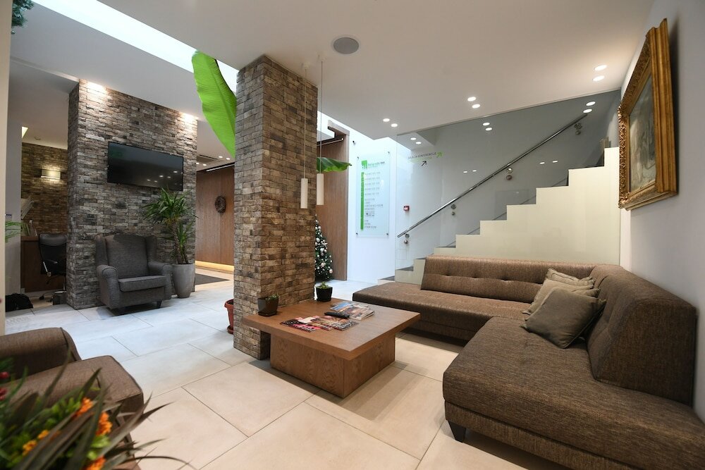 Фото Hotel Belgrade Inn