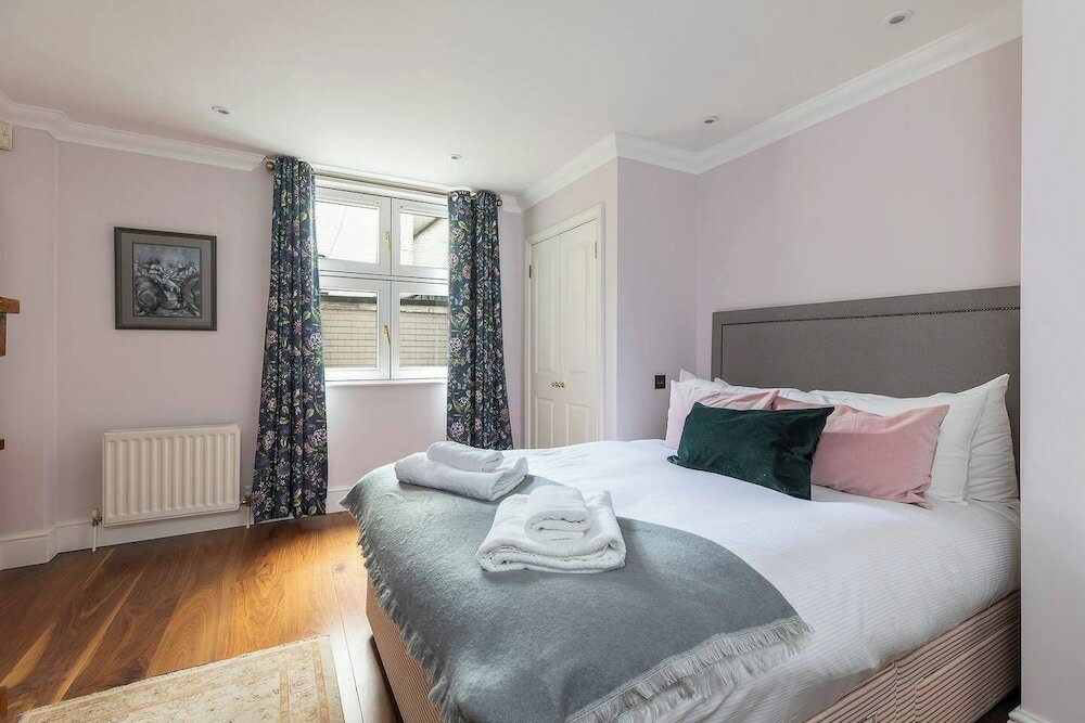 Фото Altido Beautiful 2 bed apt in Mayfair, close to Tube