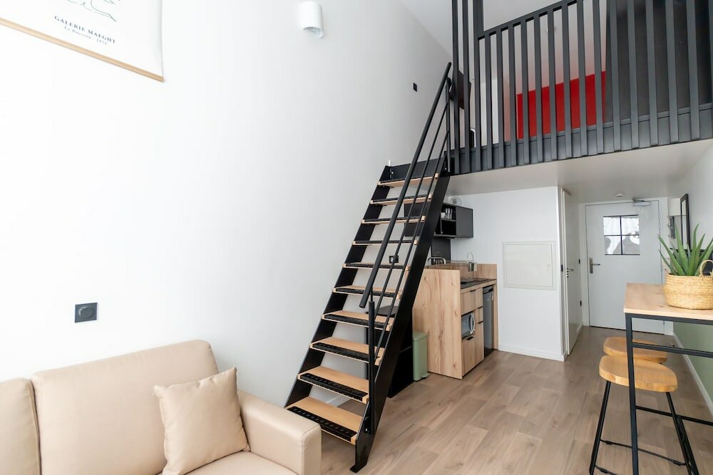 Фото Ecla Paris Massy Palaiseau