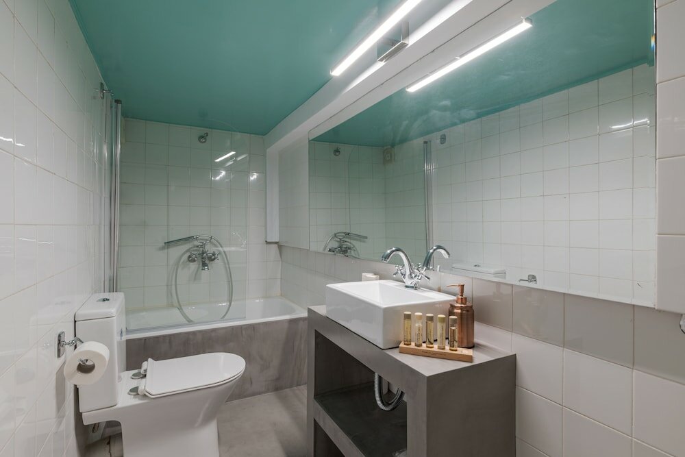 Фото 2 Mazi Suites